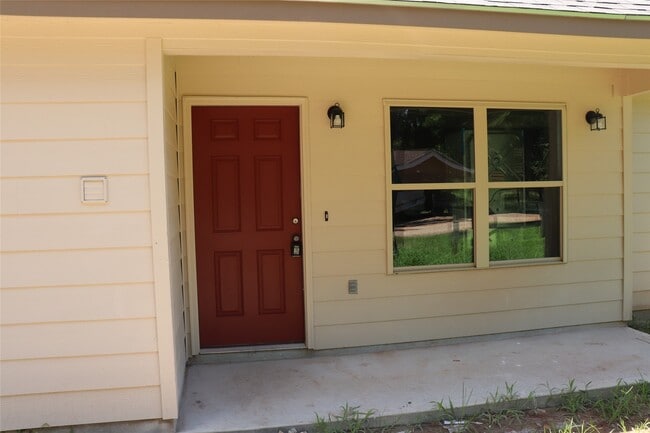 Building Photo - 9199 Inwood