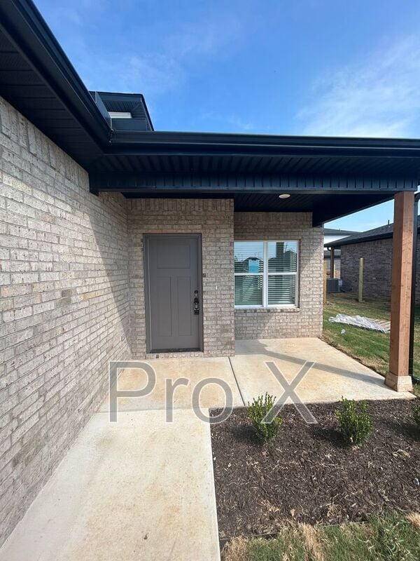 Building Photo - 621 Cosmos St