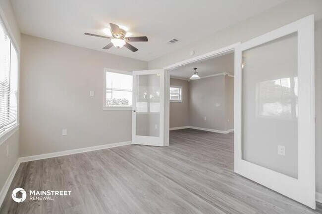 Foto del edificio - 509 Roy Blvd, Altamonte Springs, FL 32701