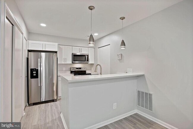 Building Photo - 3152 Covewood Ct