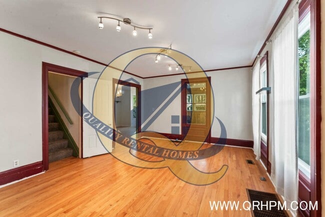 Building Photo - Available Now in Fenton!!!
