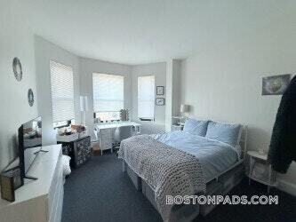 Foto del edificio - 833 Beacon St