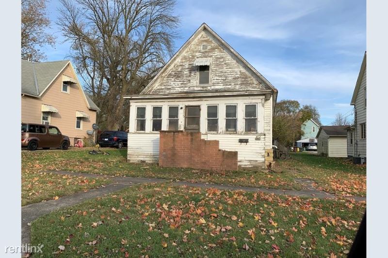Primary Photo - 3 br, 1 bath House - 412 N State St