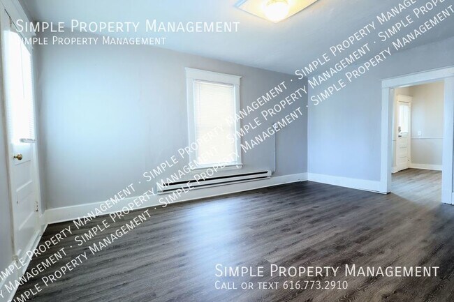 Building Photo - 920 4th St NW