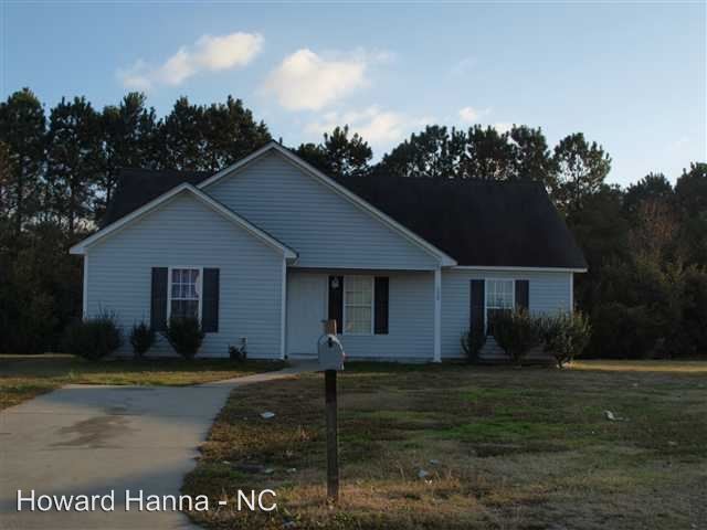 Foto principal - 3 br, 2 bath House - 130 Sutton Drive