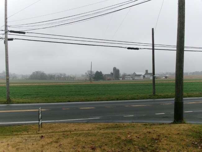 Foto del edificio - 64 Quarry Rd