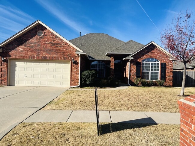 Photo - 16709 Valderama Way (Edmond, OK) House
