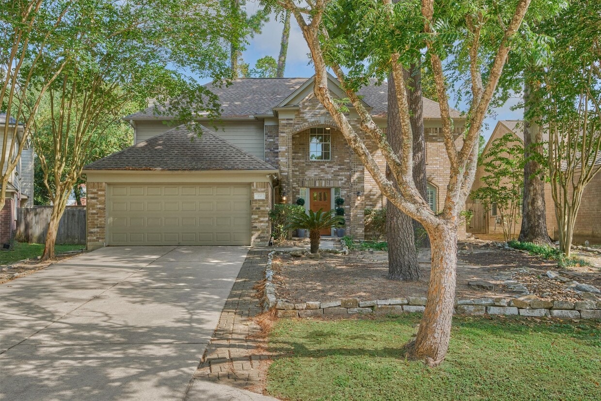 Primary Photo - 170 N Dreamweaver Cir