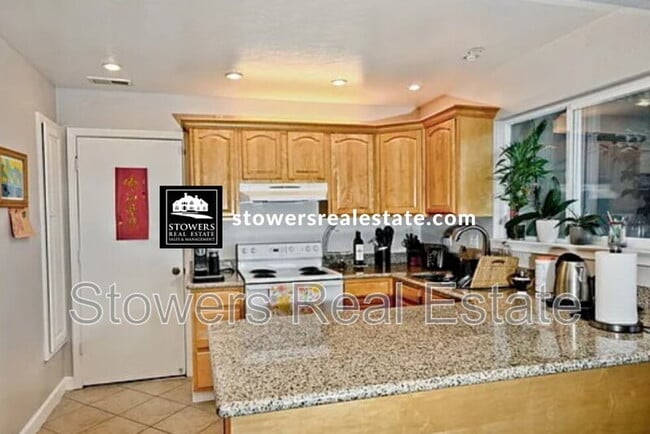 Building Photo - 112 Summerwood Pl
