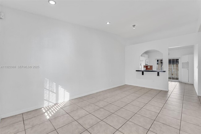 Building Photo - 7665 NW 183rd Ter