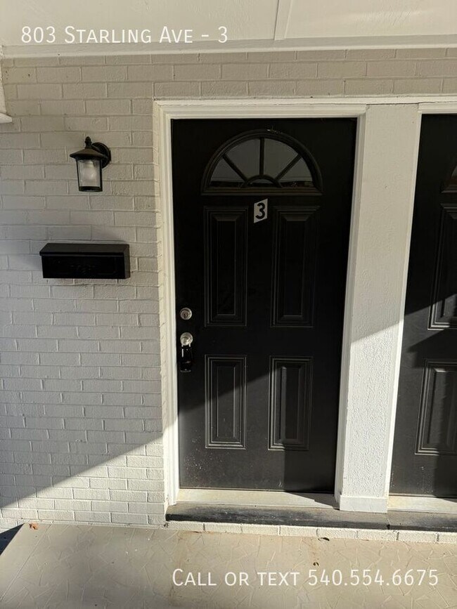 Building Photo - 803 Starling Ave