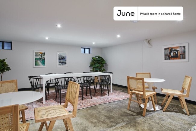 Foto del edificio - Room in Shared 4.0 bed/2 bath home