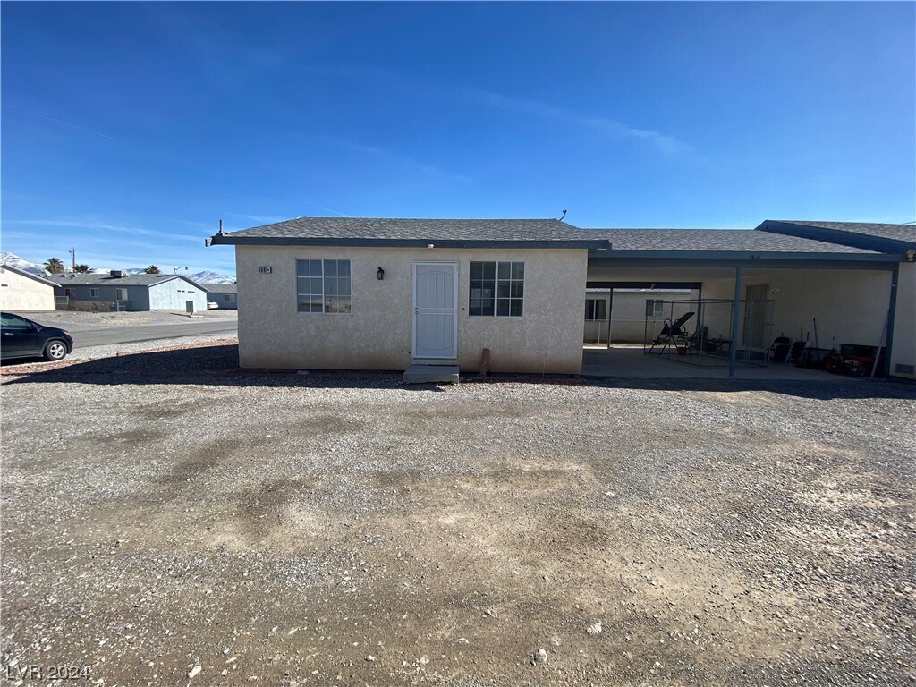 1861 Haiwee St Unit A, Pahrump, NV 89048 Room for Rent in Pahrump, NV