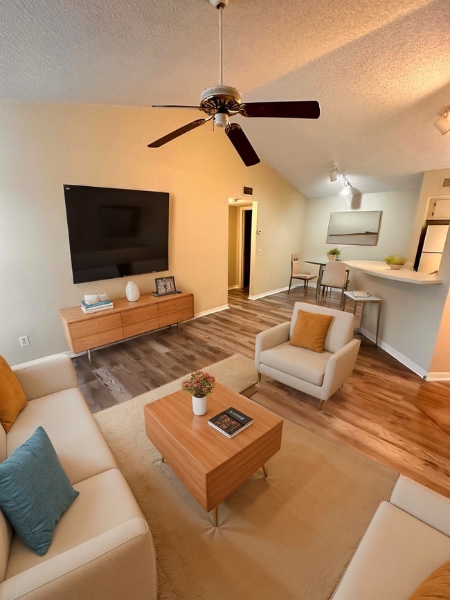 Photo - V2235 Apartment