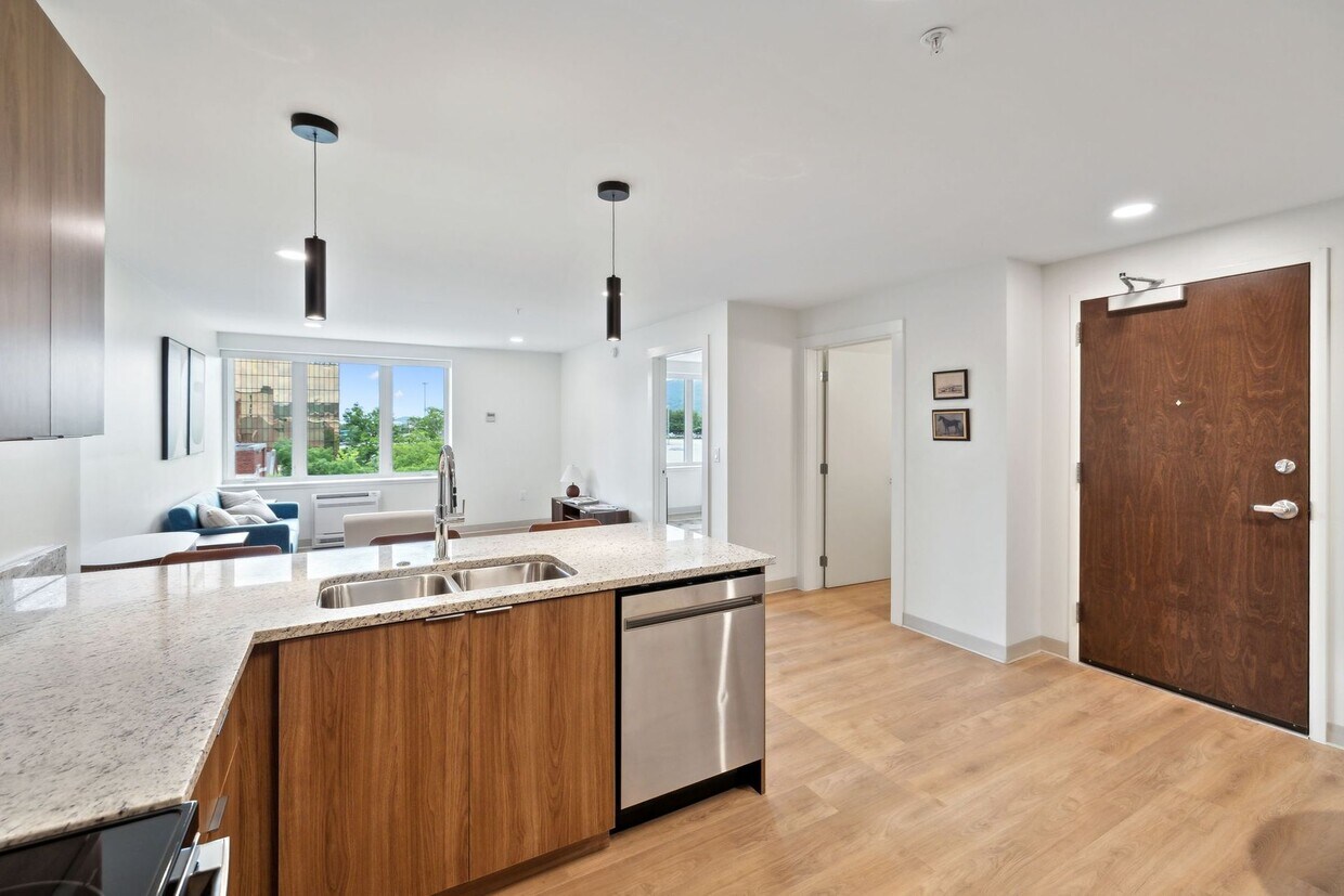 Foto principal - West 6th Apartments