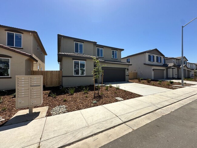 Building Photo - Welcome to Hawthorn at Arbor Bend Neighbor...