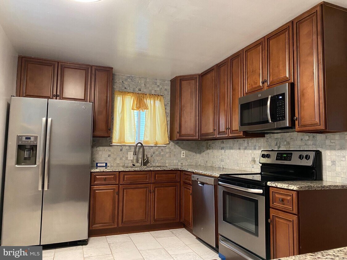 21 Ridge Dr, New Castle, DE 19720 House Rental in New Castle, DE