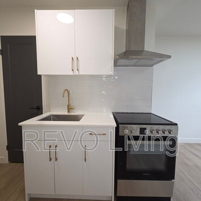 Building Photo - 62 Triller Ave