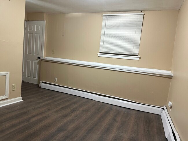 Bedroom - 11 Myrtle Ave