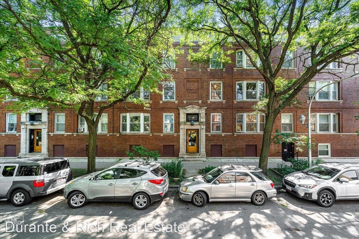 2 br, 1 bath House 1059 W Berwyn 2 2 House Rental in Chicago, IL