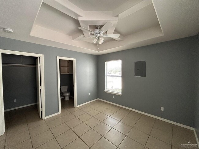 Building Photo - 1410 Quitaca Dr