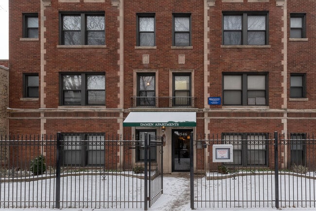 Building Photo - 4552 N Damen Ave