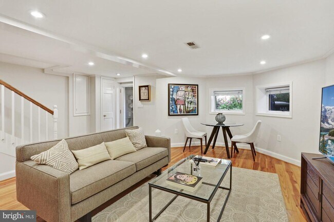 Foto del edificio - 3030 O St NW