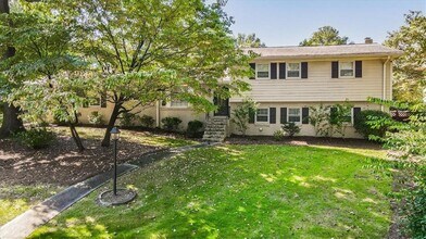 Building Photo - 1799 Ashentree Ct