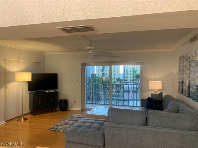 Foto del edificio - 3450 Gulf Shore Blvd N