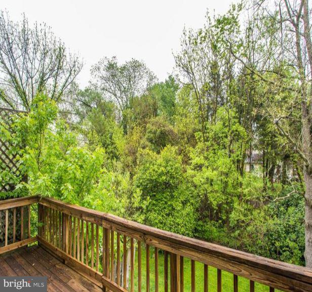 Foto del edificio - 7803 Brookview Ct