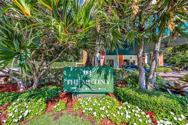 Foto del edificio - 2951 S Bayshore Dr