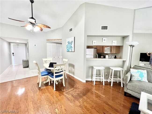 Foto del edificio - 9635 Eaton Gardens Ln