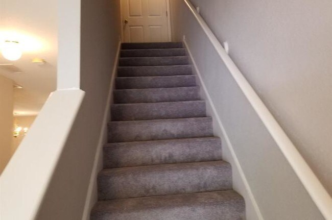 Building Photo - 180 Brookview Dr