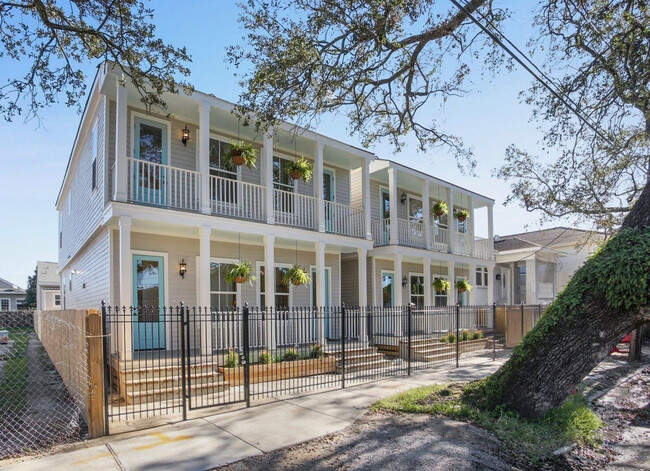 Foto del edificio - 2213 Louisiana Ave