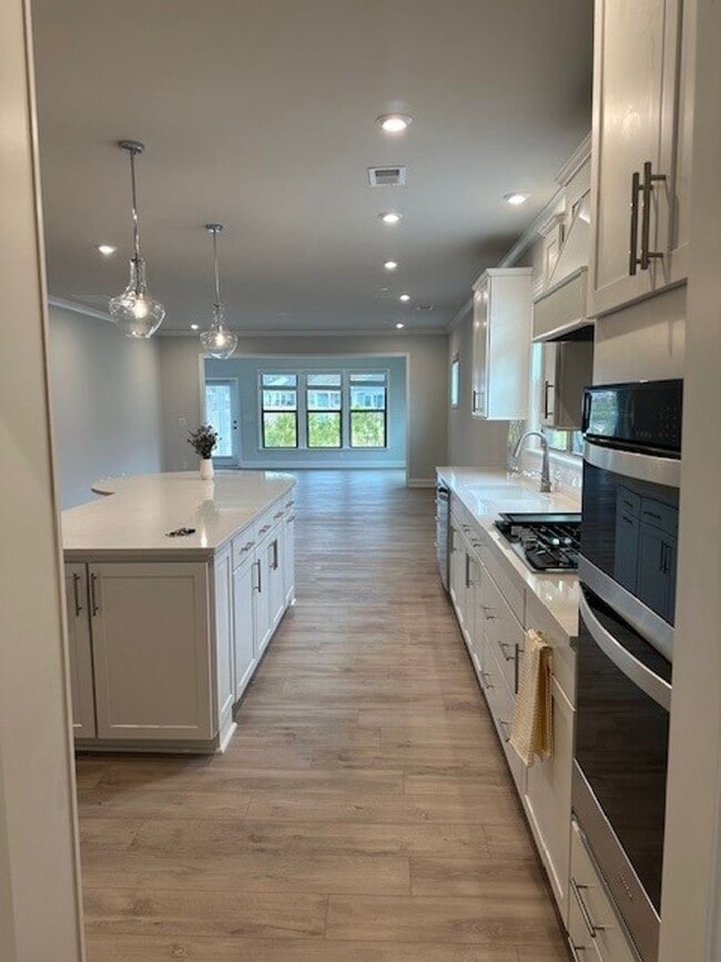 Building Photo - 505 Colebrook Wy