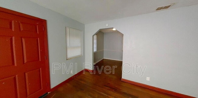 Foto del edificio - 5223 Polan Ln