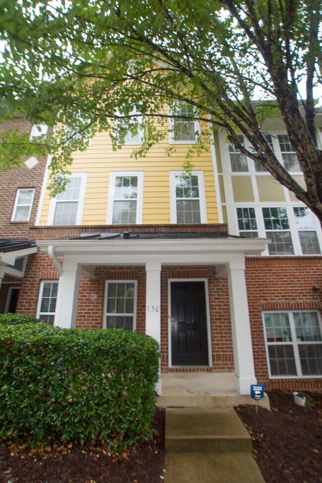 Building Photo - 136 Dove Cottage Ln