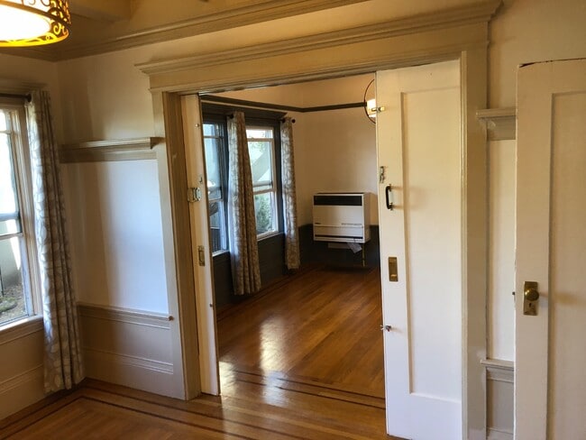 Foto del edificio - 2345 Fulton St