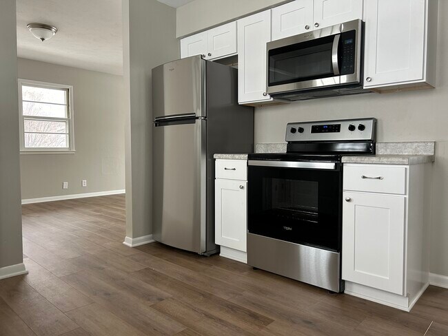 Building Photo - 265 Bel Aire Dr
