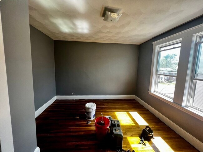 Foto del edificio - 819 Hyde Park Ave