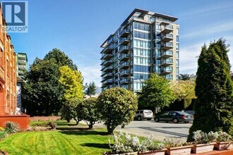 Building Photo - 1468 W 14th Ave