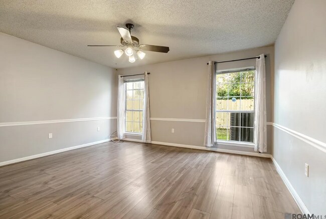 Building Photo - 9041 Alder Dr