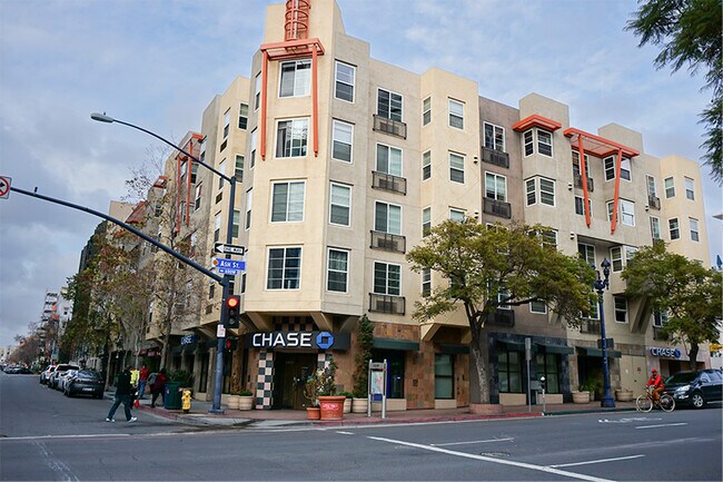 Foto del edificio - 1435 India St