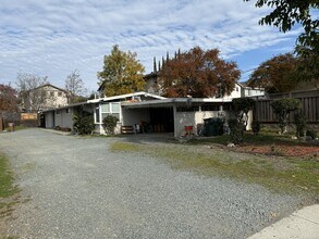 Building Photo - 2875 Euclid Ave