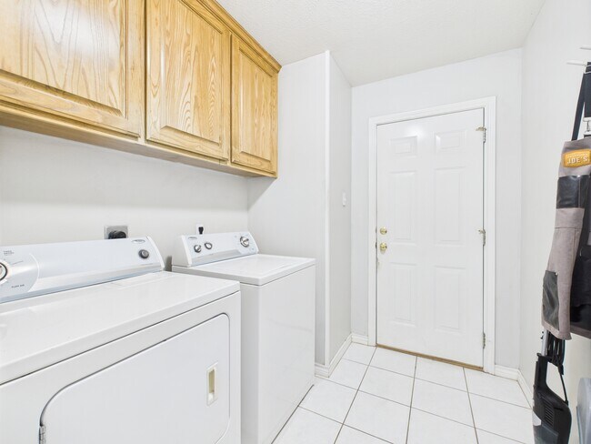 Foto del edificio - 3203 Von Trapp Ln