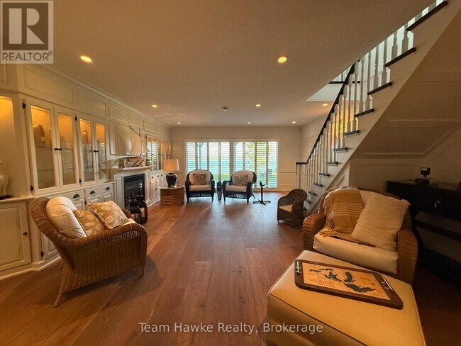 Photo du bâtiment - 192 Gilwood Park Dr