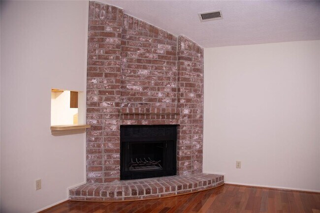 Foto del edificio - 13214 Ensley Wood Dr