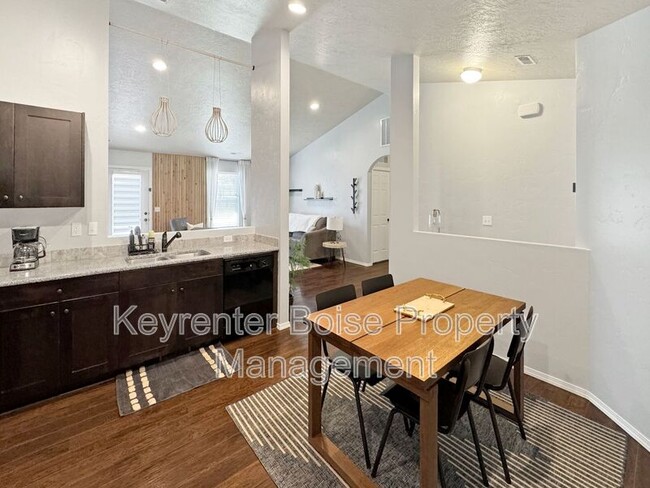 Foto del edificio - 9577 W Stonewood Dr
