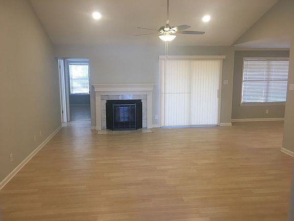 Building Photo - Very nice house for rent