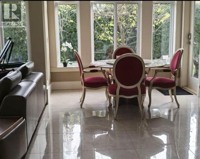 Building Photo - 7460 Chelsea Rd